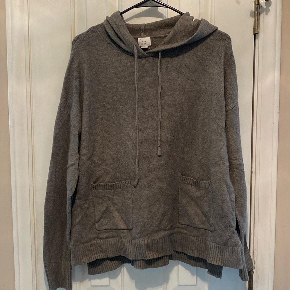 Women’s Hooded sweater